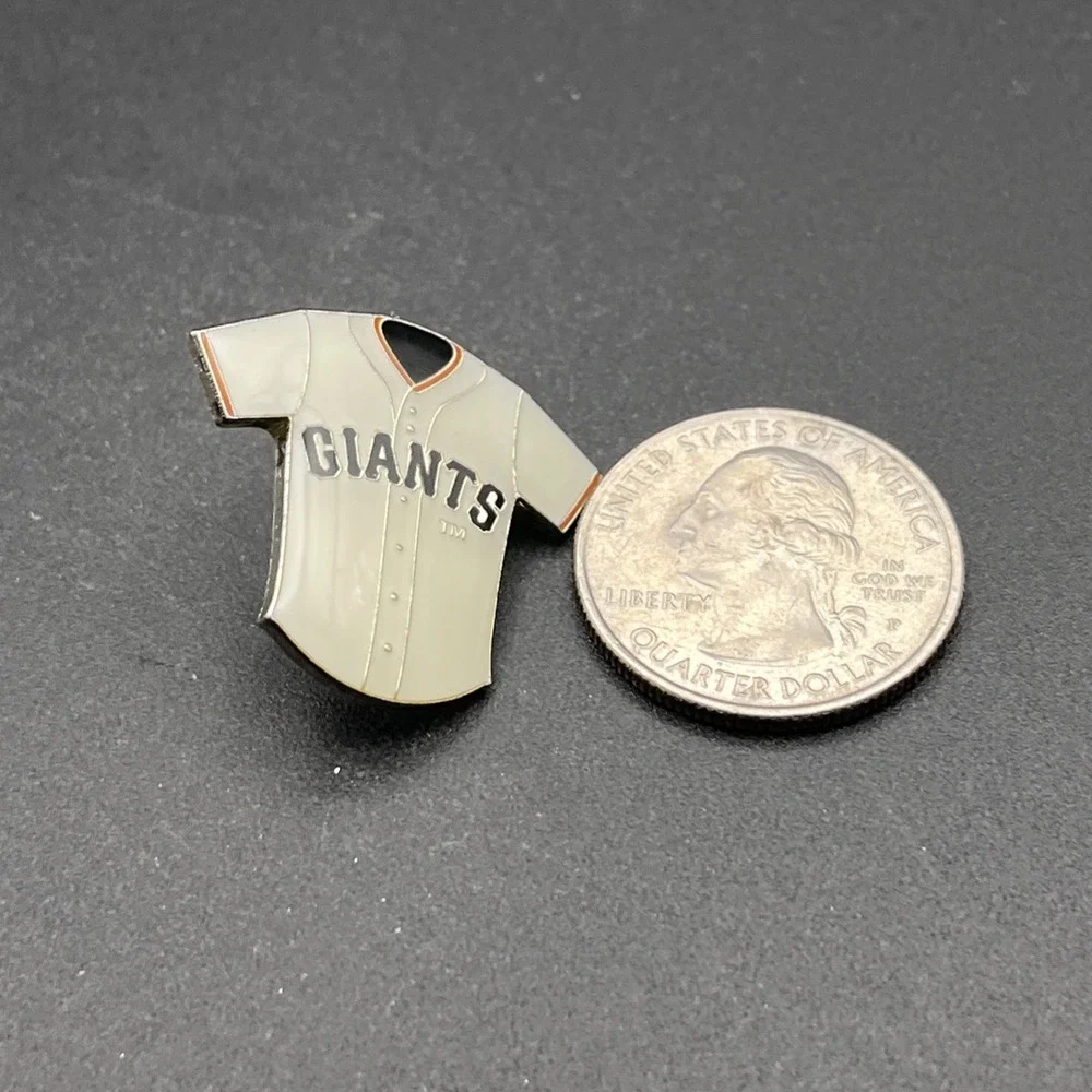MLB Baseball San Francisco Giants‎ Jersey Lapel Hat Pin